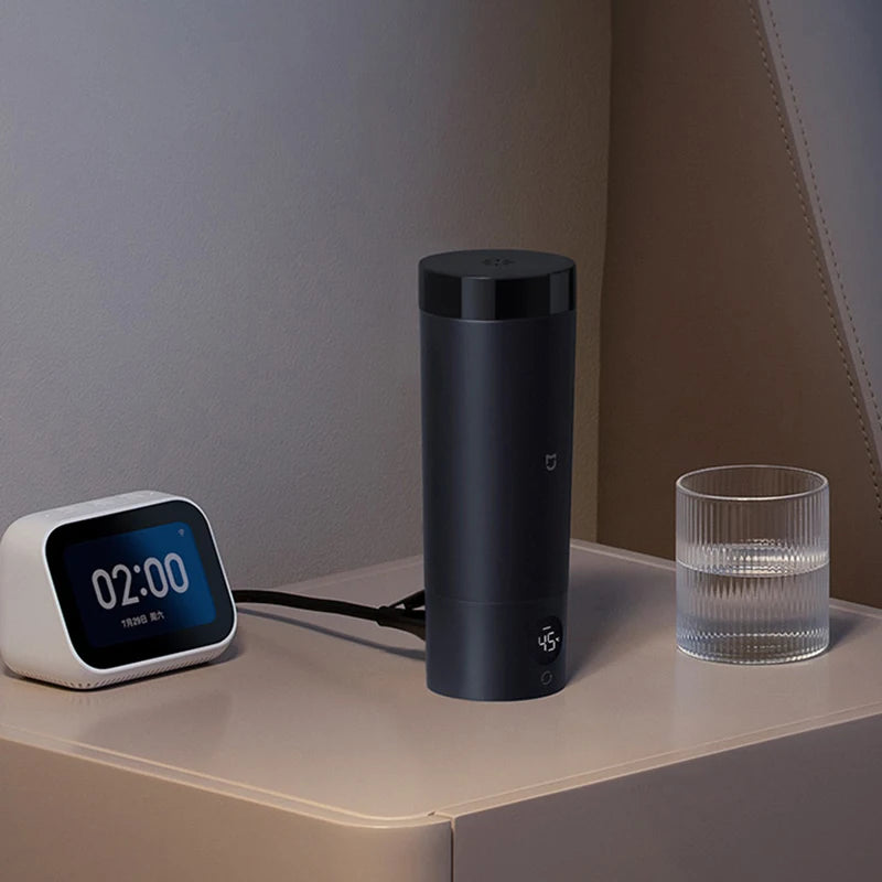 Electric travel cup USB powered plug in socket
